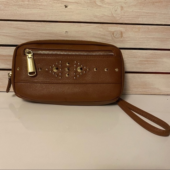 Steve Madden‎ brown wristlet wallet purse - Picture 1 of 12
